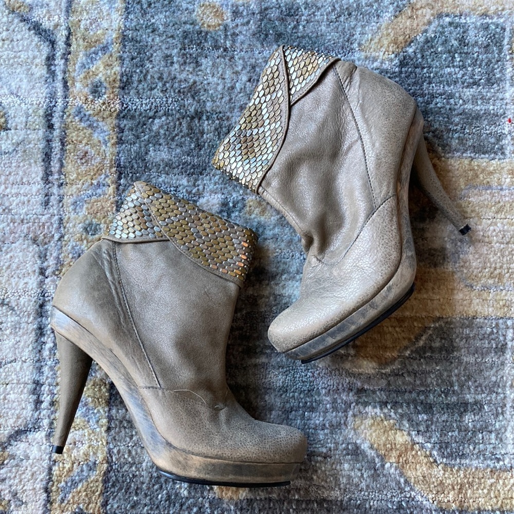 Calleen Cordero ankle boots